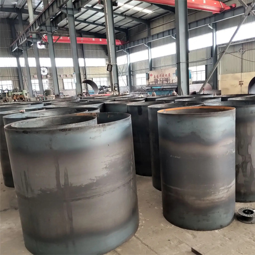 选择阿坝钢护筒的材质时考虑哪些条件？